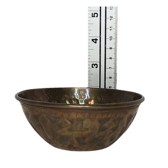 Vintage Hammered Brass Alms Finger Bowl Or Trinket Dish Embossed Designs  5"x2" - Picture 10 of 11